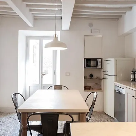 La Casa Nel Castello E La Terrazza Sul Borgo